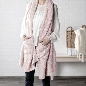 New ☆ Pink Giving Shawl. October Awareness month for Breast Cancer 🎀